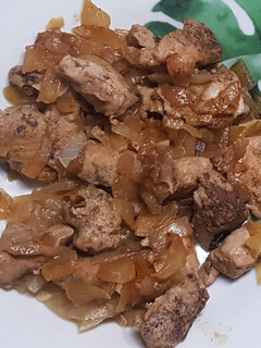 Una foto de Atún encebollado