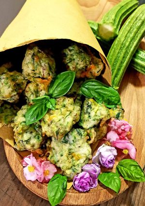 Foto di Spumini di zucchine al basilico e acciughe