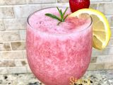 Ποτό χωρίς αλκοόλ με φράουλα -(Virgin Strawberry Daiquiri)! 🍓