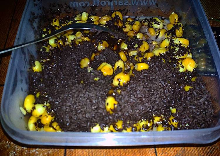 Jagung manis topping coklat