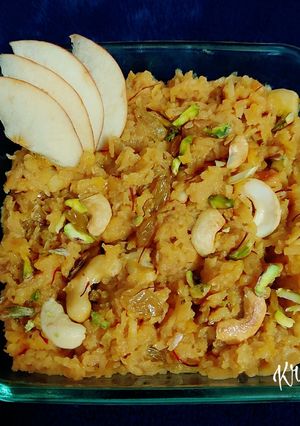 A picture of Apple halwa 🍎.