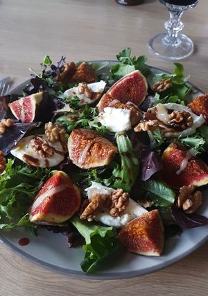 Une photo de Salade rapide figue mozzarella