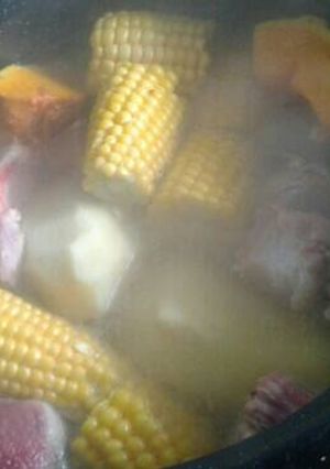 Una foto de Sopa de Verduras con Puchero ♡