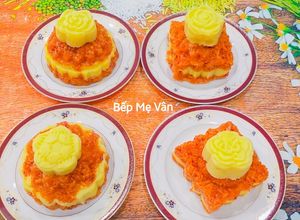 Hình của món Xôi gấc đậu xanh.