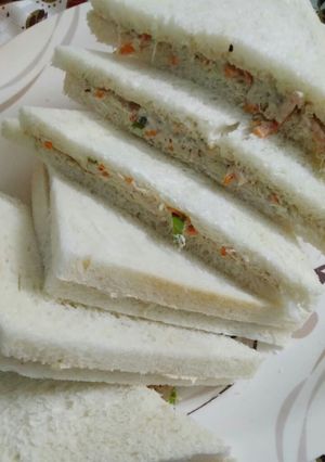 মর্নিং চীজ স্যান্ডউইচ (Morning Cheese Sandwich recipe in Bengali) রেসিপির প্রধান ছবি