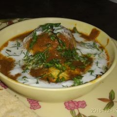 A picture of Egg curry.