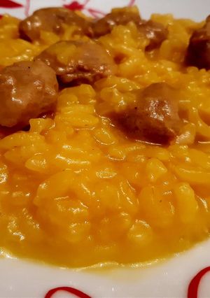 Foto di Risotto allo zafferano con salsiccia