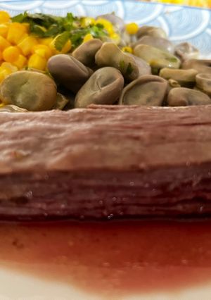 Una foto de Palanca al horno con ensaladas