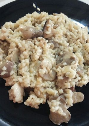 Una foto de Risotto de setas y pollo