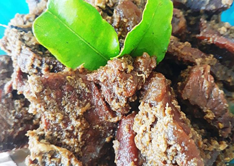 Lapis Daging