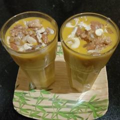 A picture of Fresh Mango Shake.