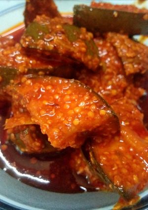 आम का अचार (Aam ka achar recipe in Hindi) रेसिपी मुख्य फोटो
