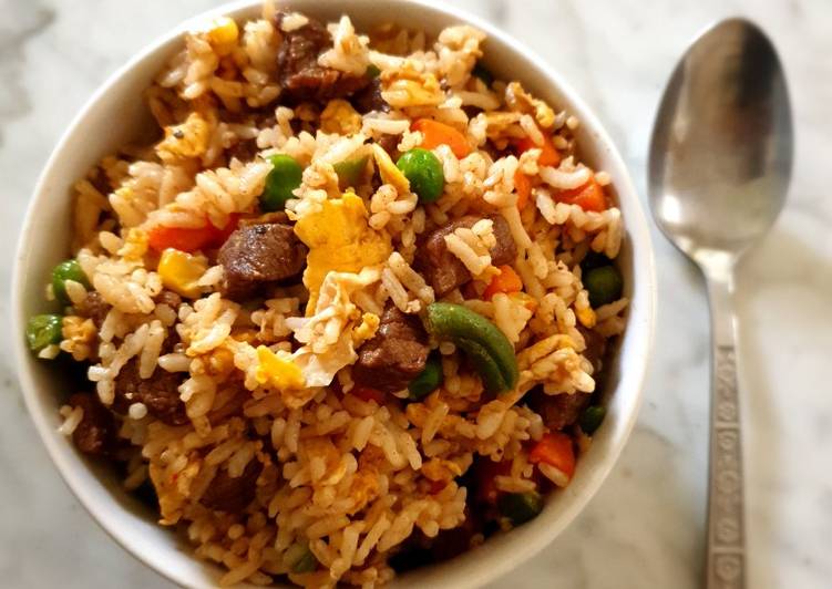 Cara Gampang Menyiapkan Beef Fried Rice yang Menggugah Selera