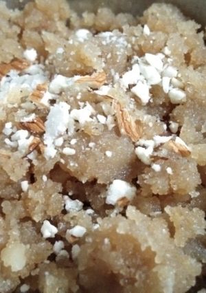 A picture of Wheat flour halwa.