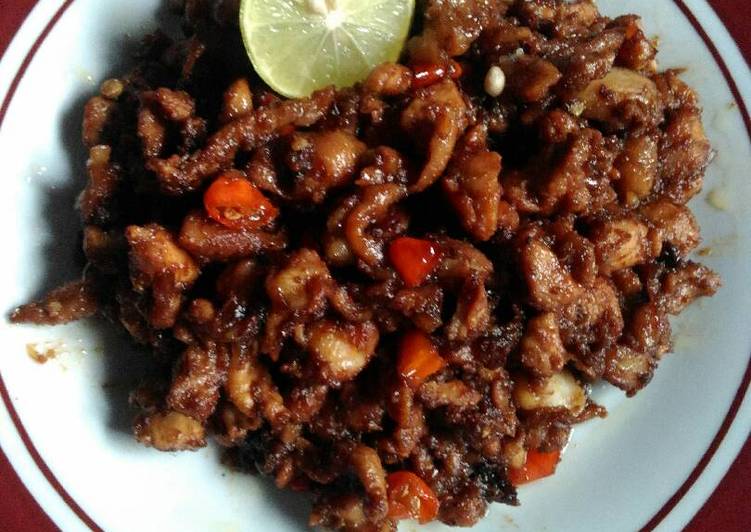 Sate ayam goreng pedas