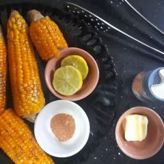 Masala butter corn on the cob🌽 A picture of Masala butter corn on the cob🌽.