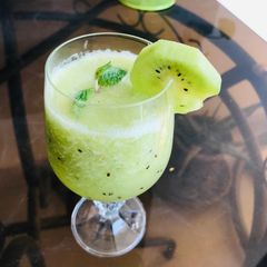 A picture of Kiwi’s juice.