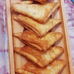 A picture of Crunchy Munchy Chicken Samosa🍽️.