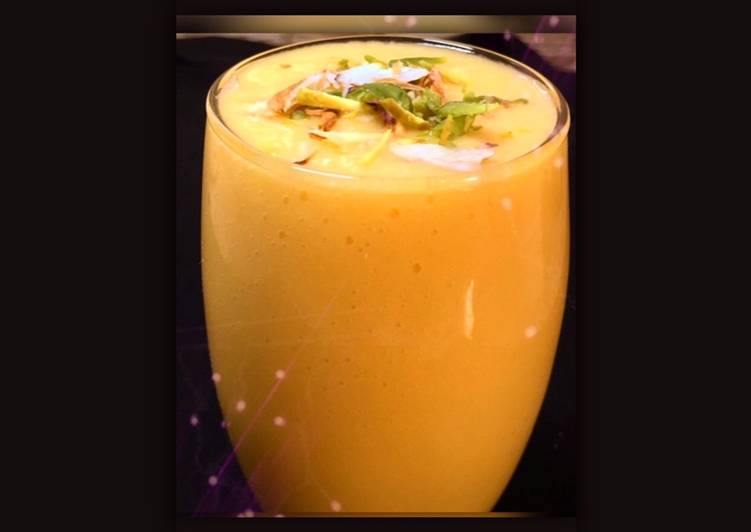 Steps to Make Yummy Mango Smoothie