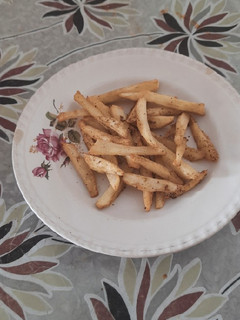રતાળુ ની ચિપ્સ (Ratalu Chips Recipe In Gujarati) રેસીપી મુખ્ય ફોટો