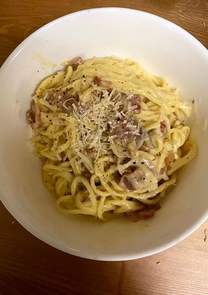 A picture of Pasta Carbonara.