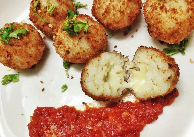 Recipe of Any-night-of-the-week Arancini balls from leftover rice