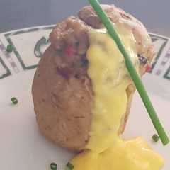 Una foto de Patatas rellenas de atún y verduras