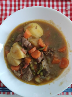 Una foto de Estofado de carne con patatas