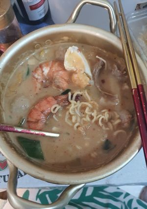 Foto resep Miso Ramen dengan udang dan telor asin