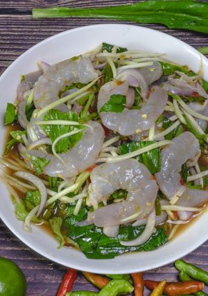 รูปของ ยํากุ้งสด นรกแตก สายแซ่บต้องไม่พลาด