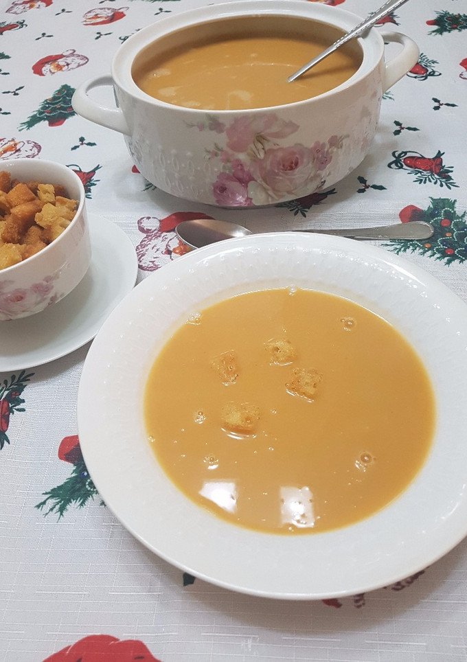 Una foto de Crema de Langostinos