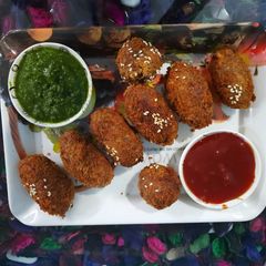 A picture of Bread Paneer Cutlates.