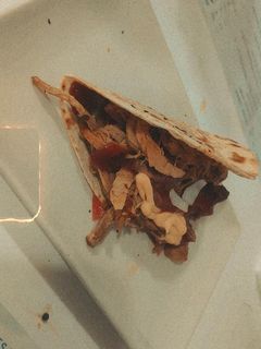 Una foto de Taco con costillas a la barbacoa y mayonesa de sriracha