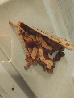 Una foto de Taco con costillas a la barbacoa y mayonesa de sriracha