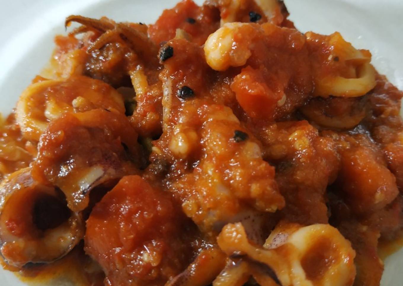 Kumi Saus Merah Lada Hitam