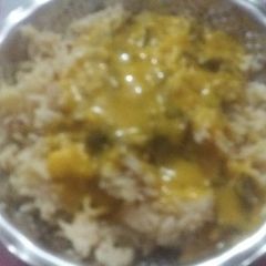 A picture of Kadi chawal.