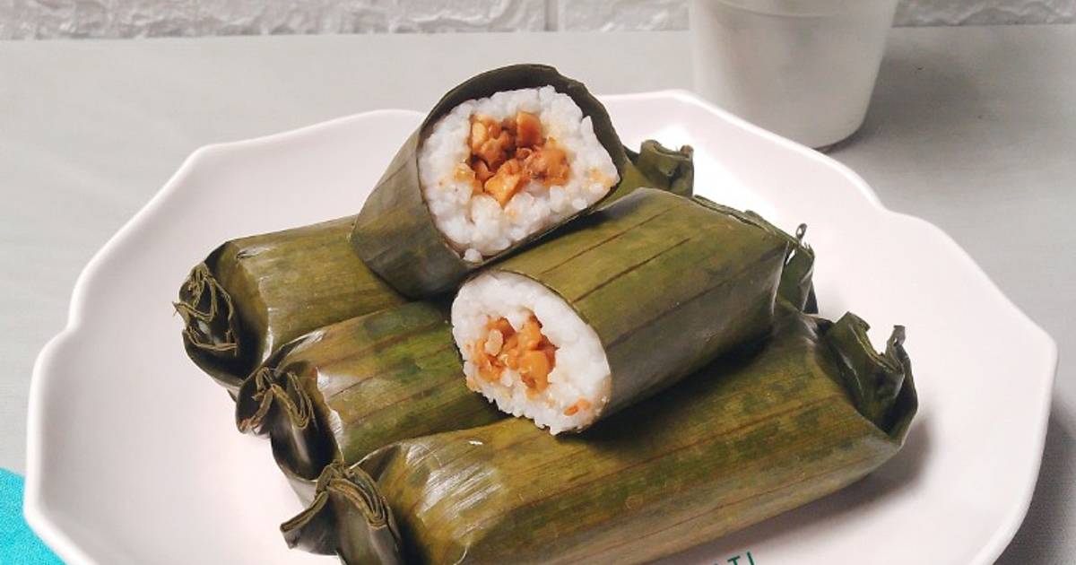 Resep Arem Arem Nasi Paling Mudah dan Enak
