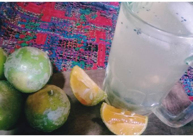 Ini dia! Bagaimana cara membuat Es jeruk peras selasih yang gurih