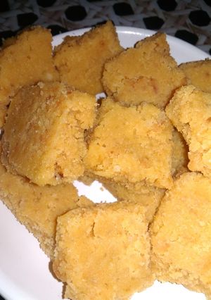 A picture of Besan Barfi.