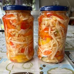 A picture of Pickled cabbage salad - čalamáda.