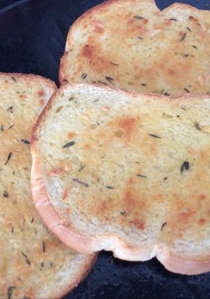 A picture of Easy homemade garlic bread.
