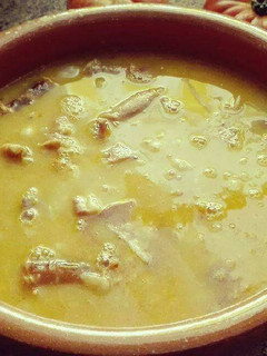 Una foto de Judías blancas con estilo fabada