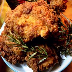 A picture of Fried Chicken Thighs Cor-rect.