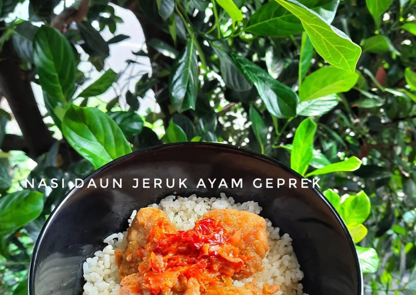 Nasi Daun Jeruk Ayam Geprek