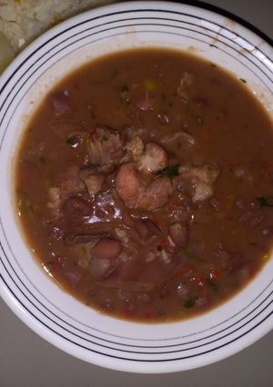 Una foto de Frijoles (zaragoza) con Patica de Cerdo 🐷
