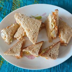 A picture of Carrot and chicken cheese sandwiches / healthy and tasty.