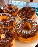 Donas bañadas con chocolate 🍩