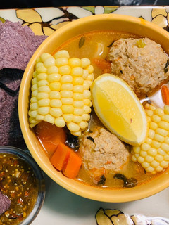Una foto de Albóndigas de puerco estilo Mami Chelo