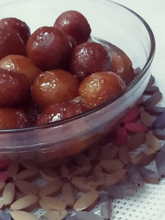உருளைக் கிழங்கு குலாப்ஜாமூன் செய்முறை முக்கிய புகைப்படம்