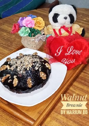A picture of Walnut Brownie 🍮🍮🍮.